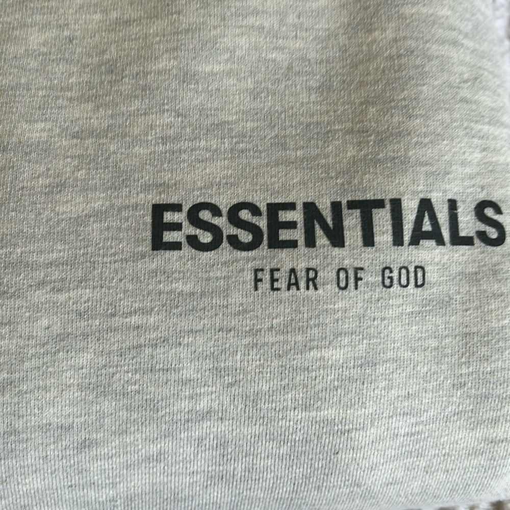 Only worn a few times in very perfect condition